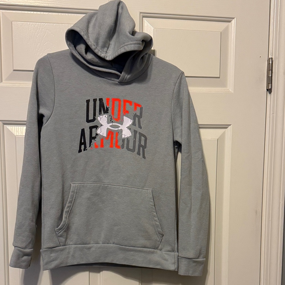 Under Armour boys hoodie large loose